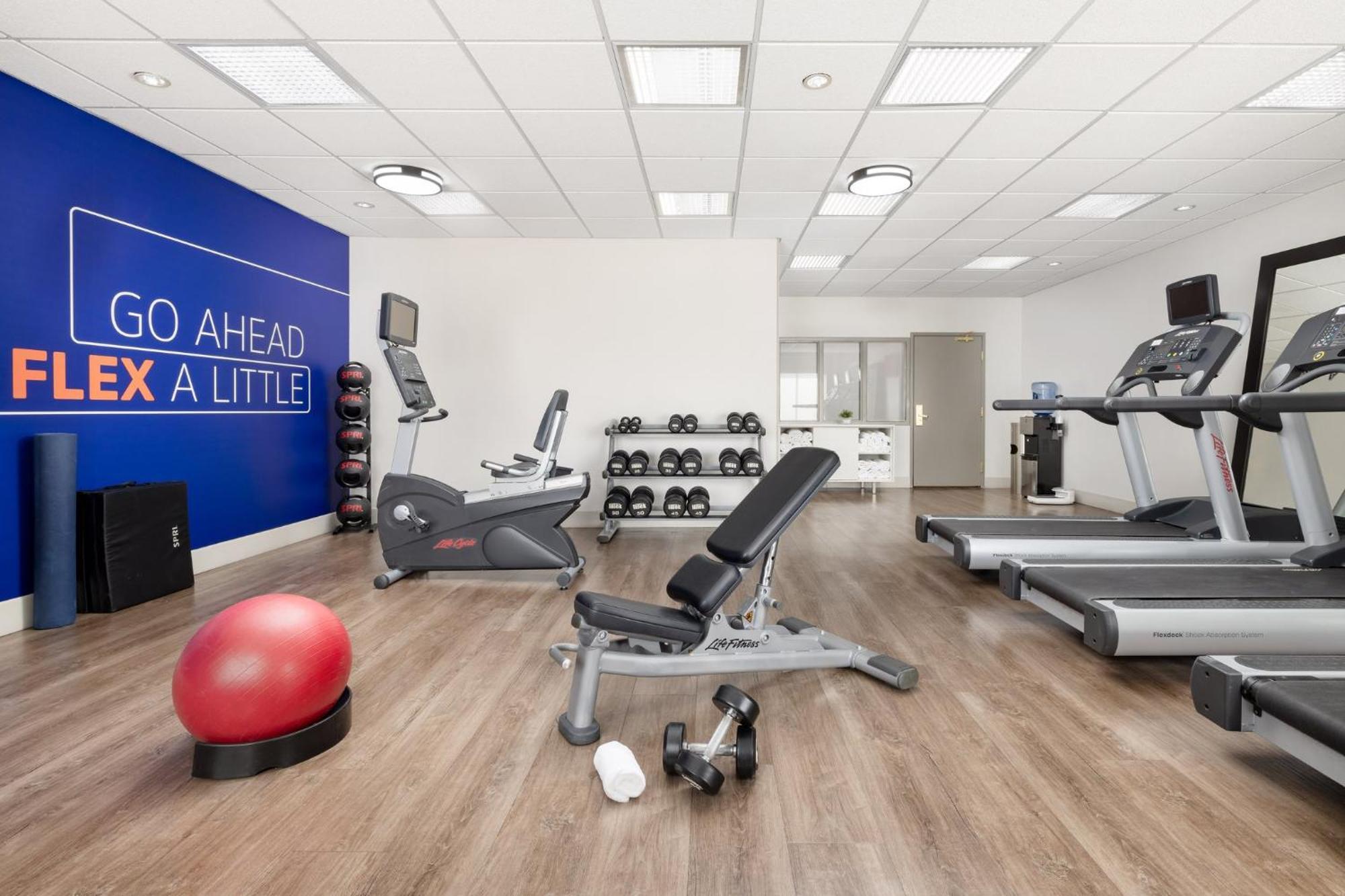 Holiday Inn Express Las Vegas Stadium Area By Ihg Eksteriør bilde